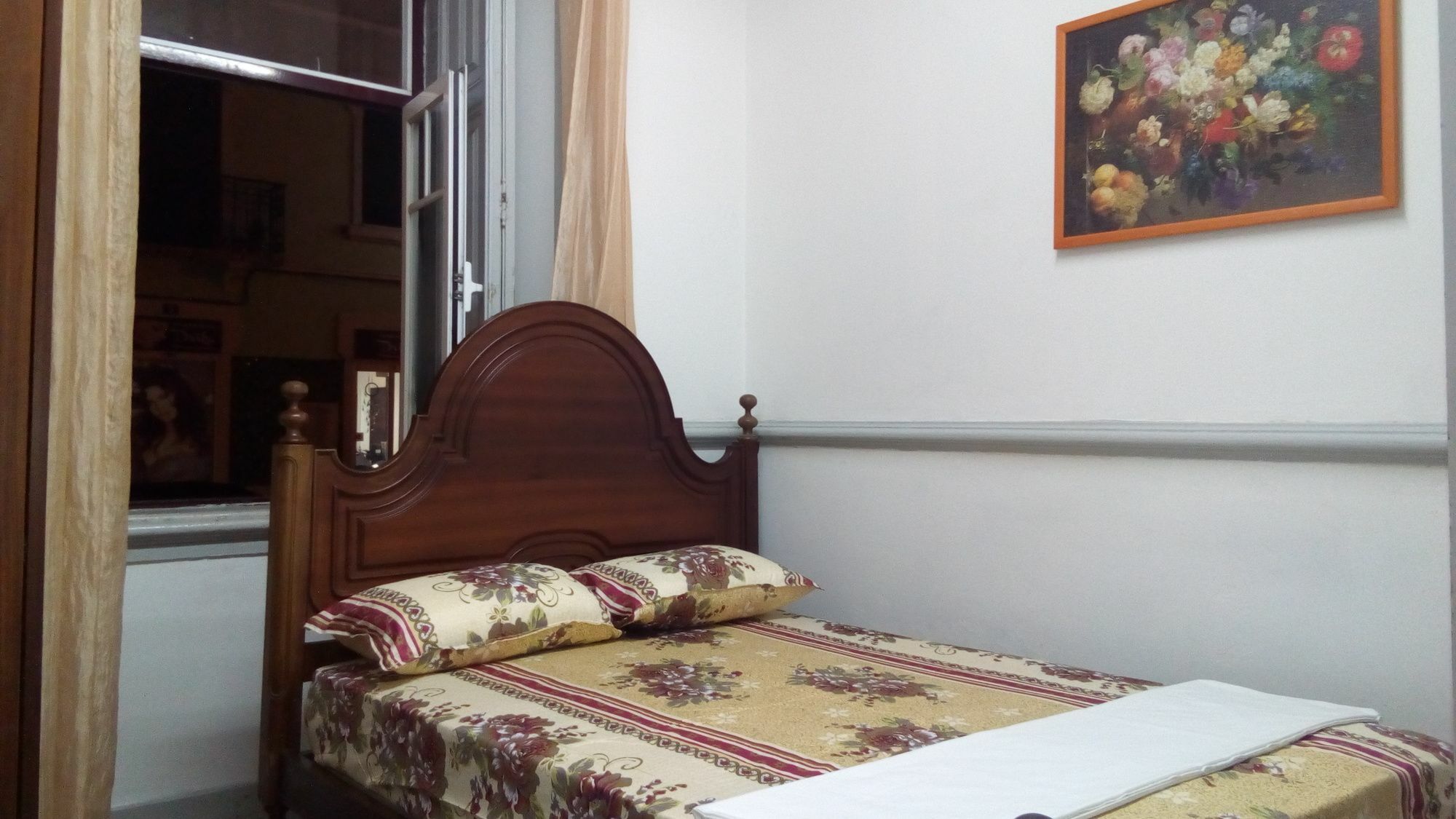 Midtown Guest House Lisboa Екстериор снимка